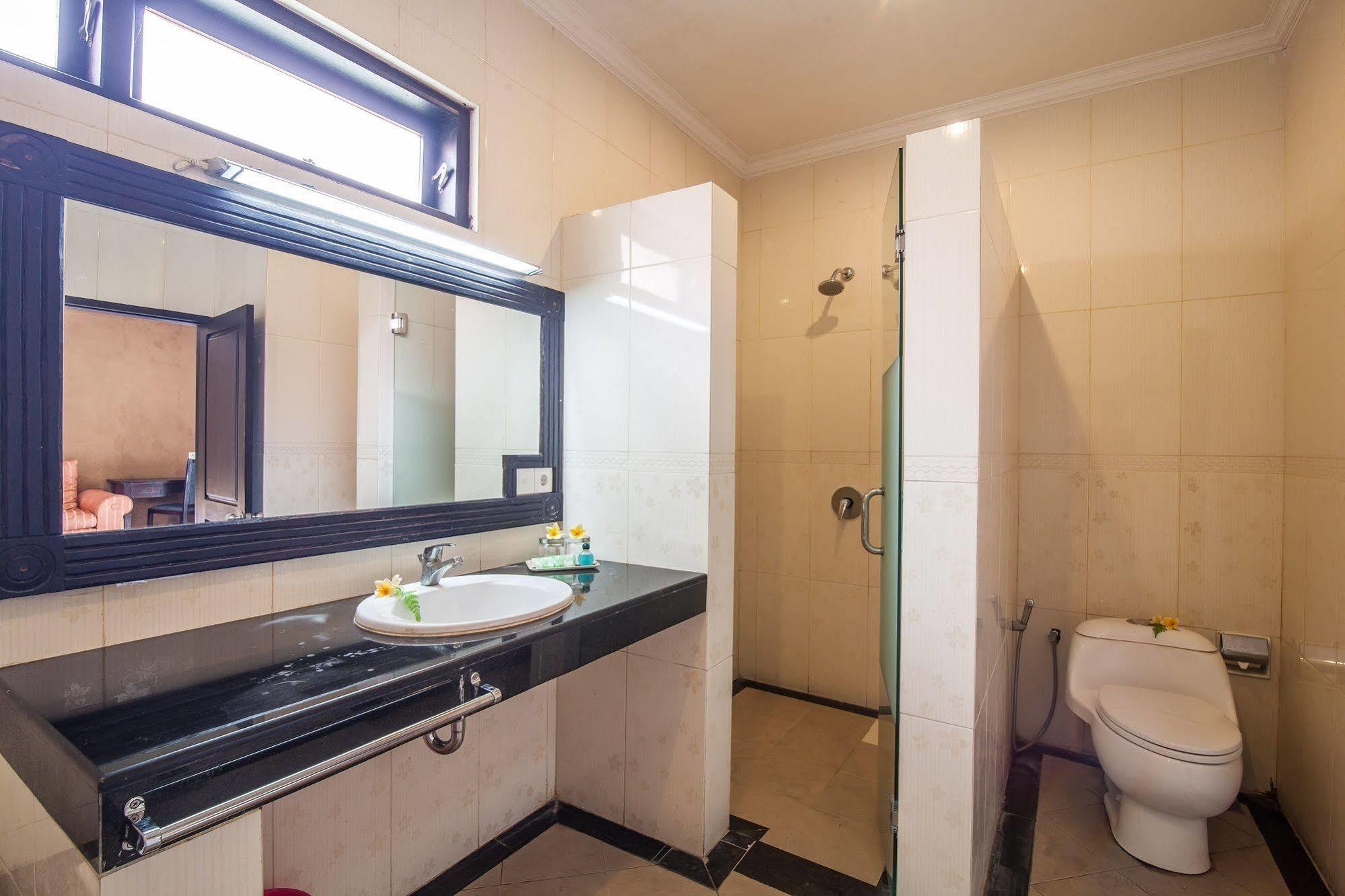 Puri Yuma Hotel دنباسار المظهر الخارجي الصورة